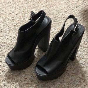 Chunky Heel Black Platform Sandals